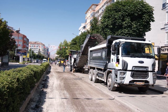 GAZİ CADDESİNDE İKİNCİ ETAP ÇALIŞMALARI HIZLA İLERLİYOR